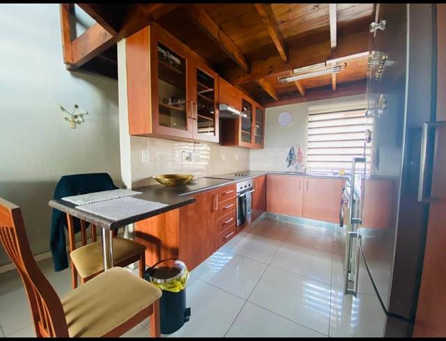 2 BEDROOM APARTMENT FOR SALE IN NORTHCLIFF
